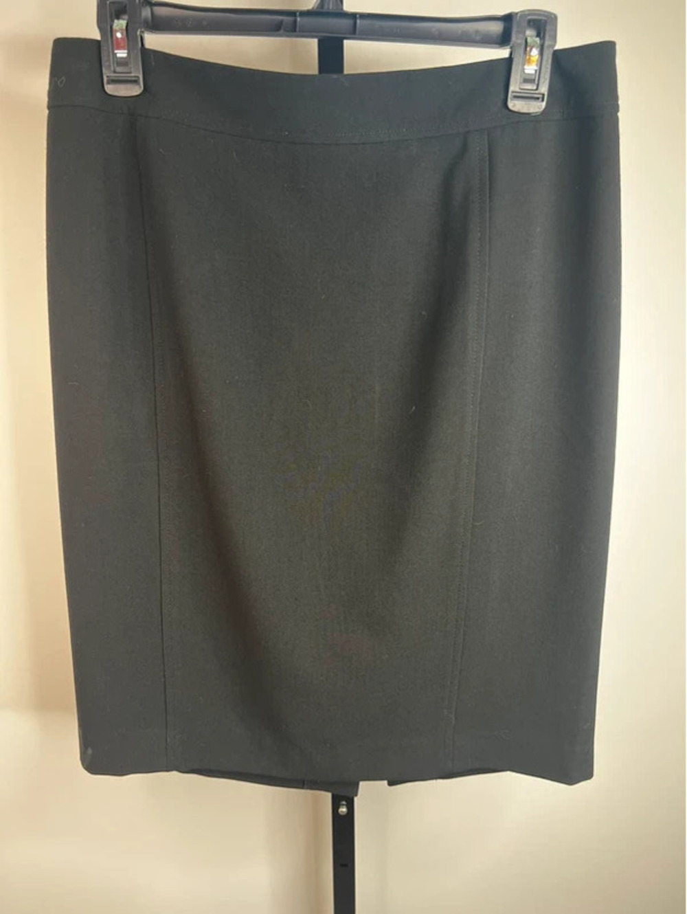 Ann Taylor Loft Women’s Black Pencil Skirt size 8